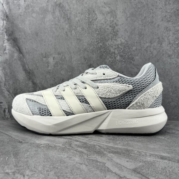 Adidas Lightblaze