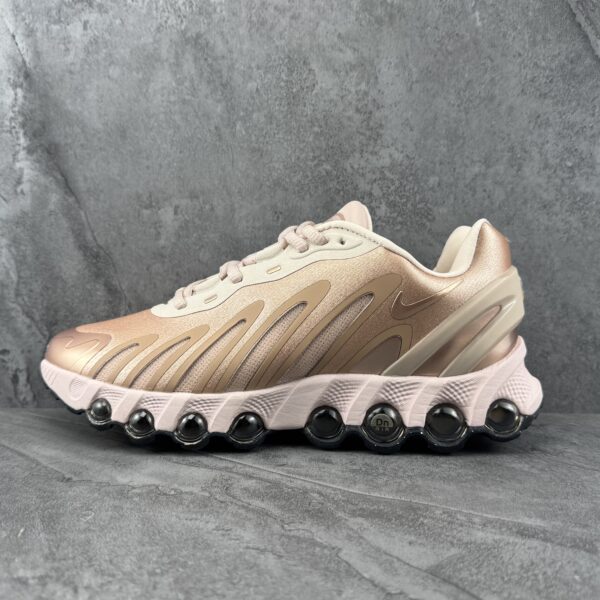 Nike Air Max Dn8