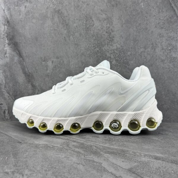 Nike Air Max Dn8