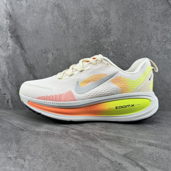 Nike Vomero 18