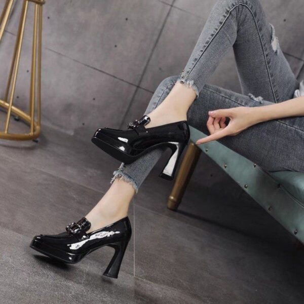 كعب لوفر نسائي (Women’s Loafer Heels)