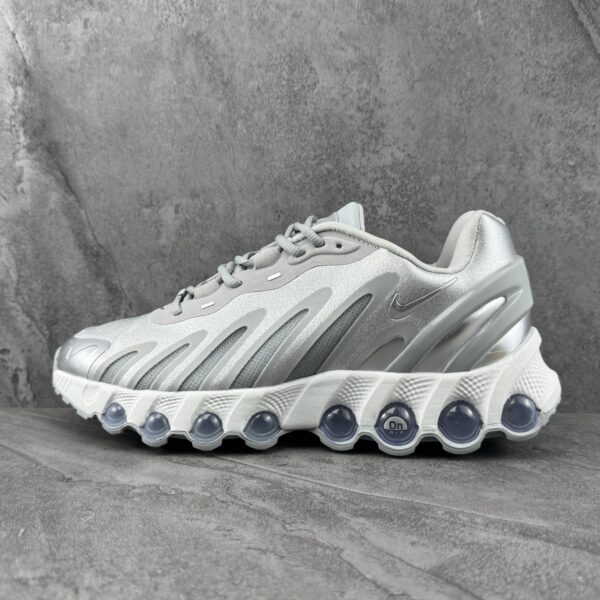 Nike Air Max Dn8