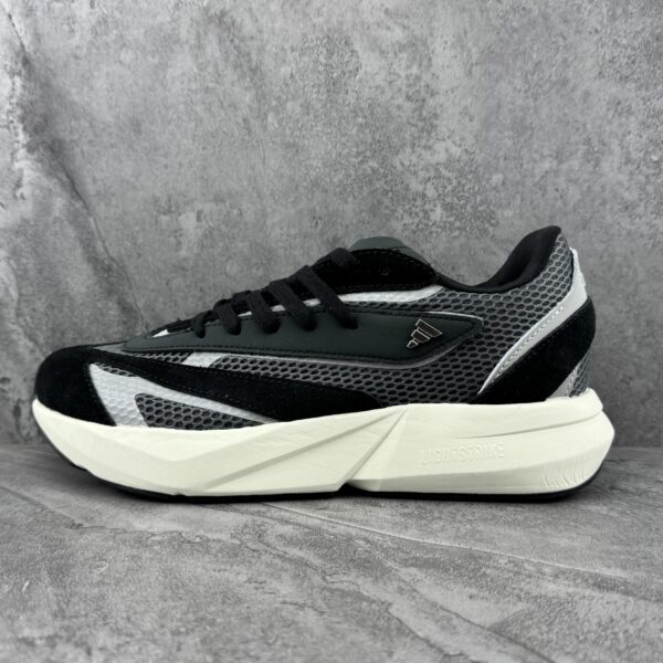 Adidas Lightblaze