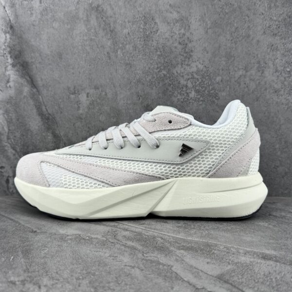 Adidas Lightblaze