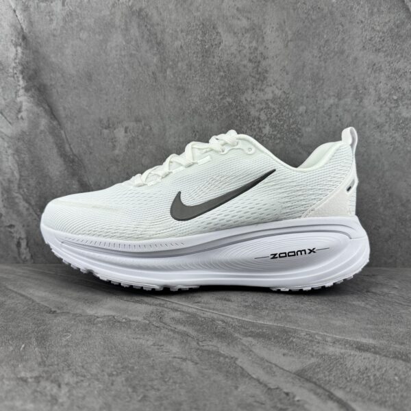 Nike Vomero 18