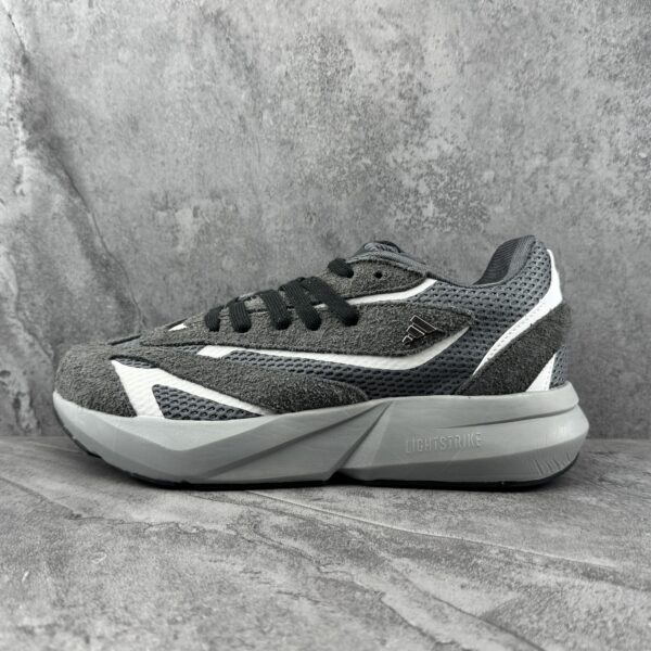 Adidas Lightblaze