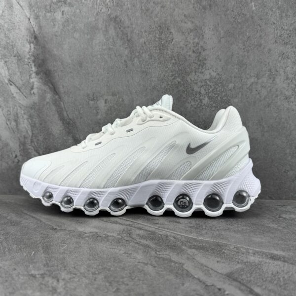 Nike Air Max Dn8