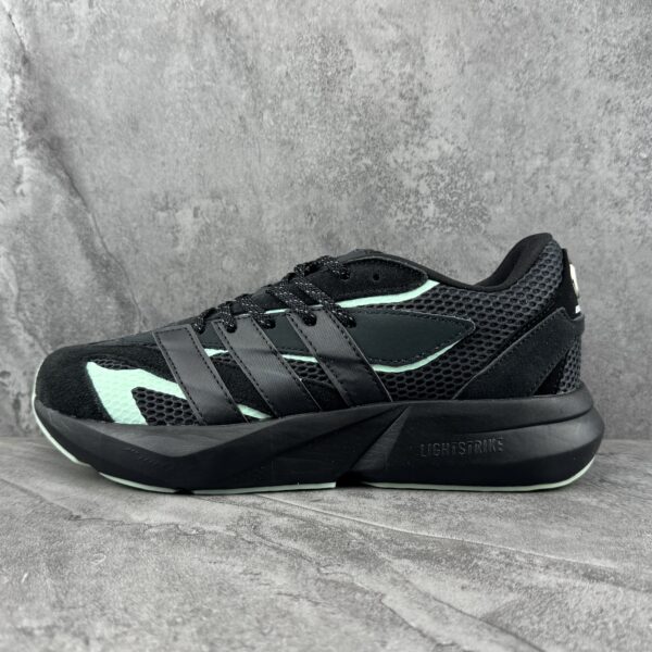 Adidas Lightblaze