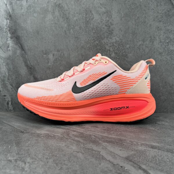 Nike Vomero 18