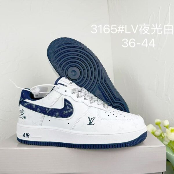NIKE AIR FORCE 1