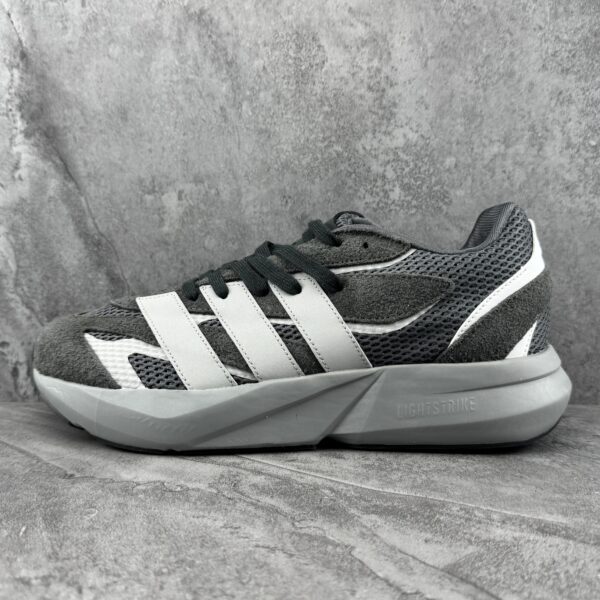 Adidas Lightblaze