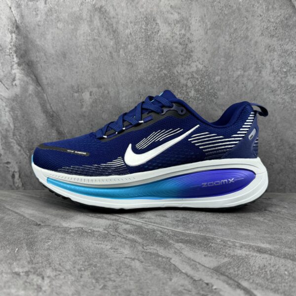 Nike Vomero 18
