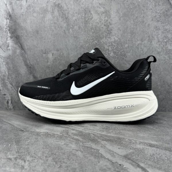 Nike Vomero 18
