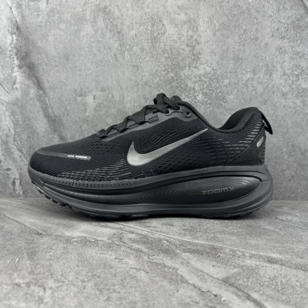 Nike Vomero 18