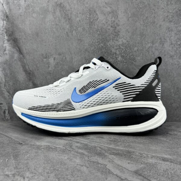 Nike Vomero 18