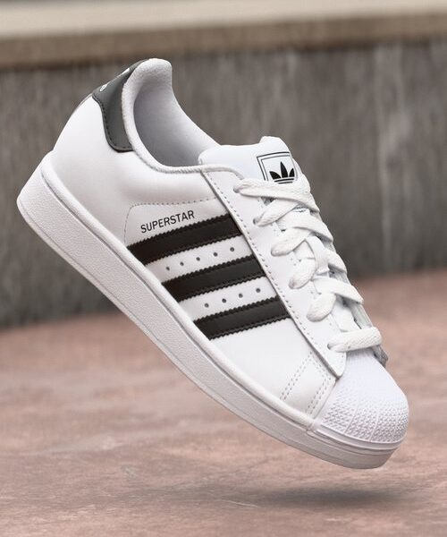 ⁦Adidas Superstar⁩